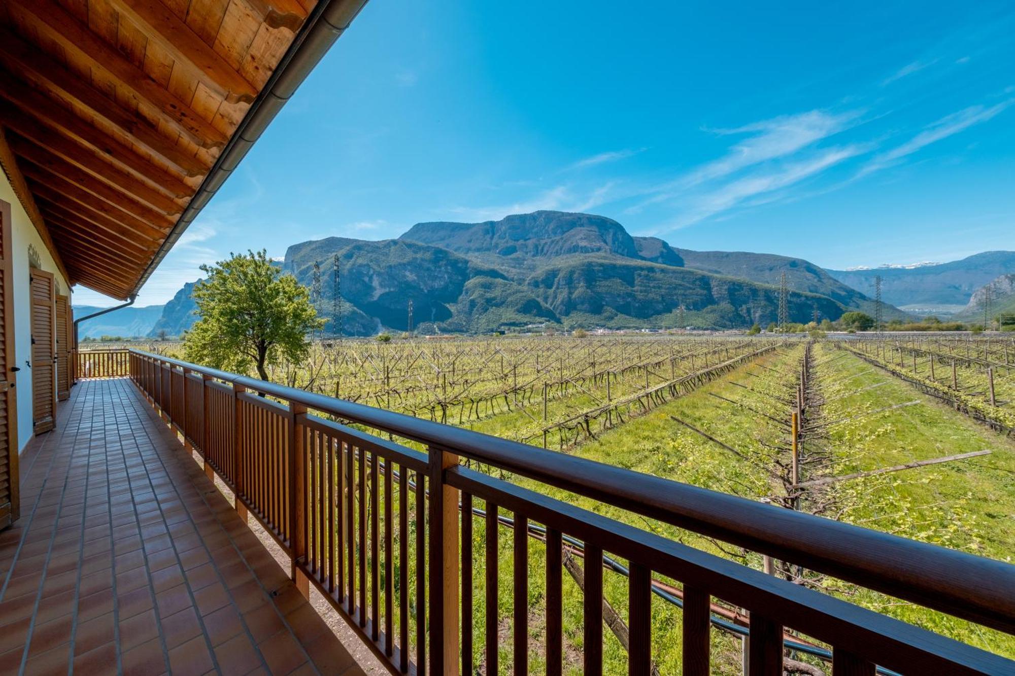 Antico Fienile Agritur Villa Mezzocorona Luaran gambar