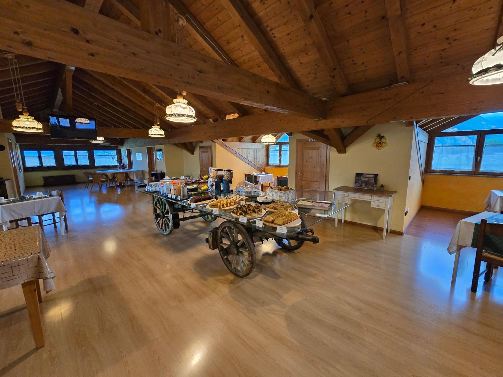 Antico Fienile Agritur Villa Mezzocorona Luaran gambar