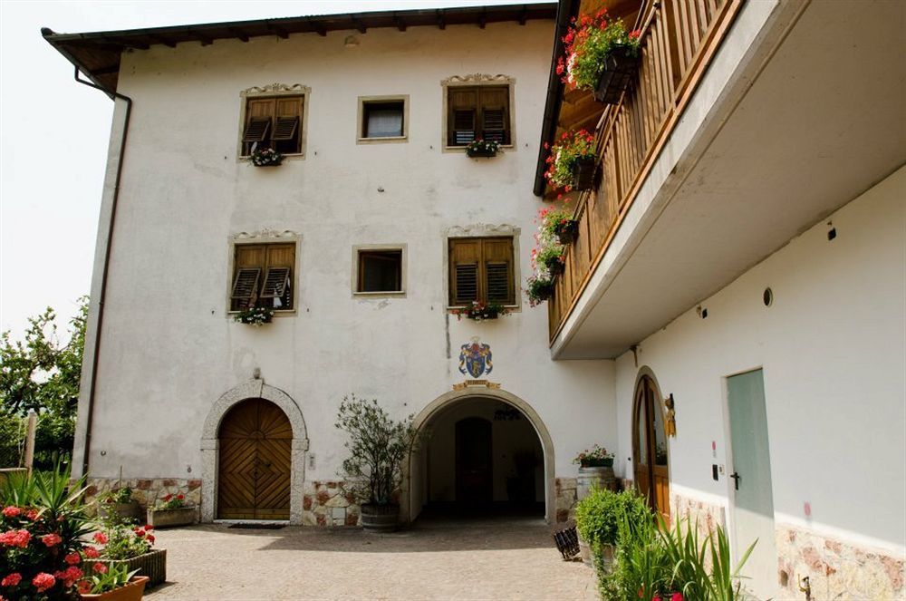 Antico Fienile Agritur Villa Mezzocorona Luaran gambar